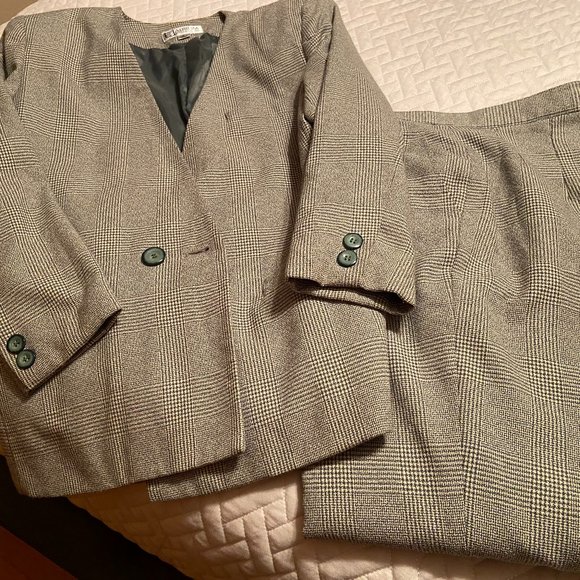 Ladies pant suit, Atrium collection - Picture 1 of 4